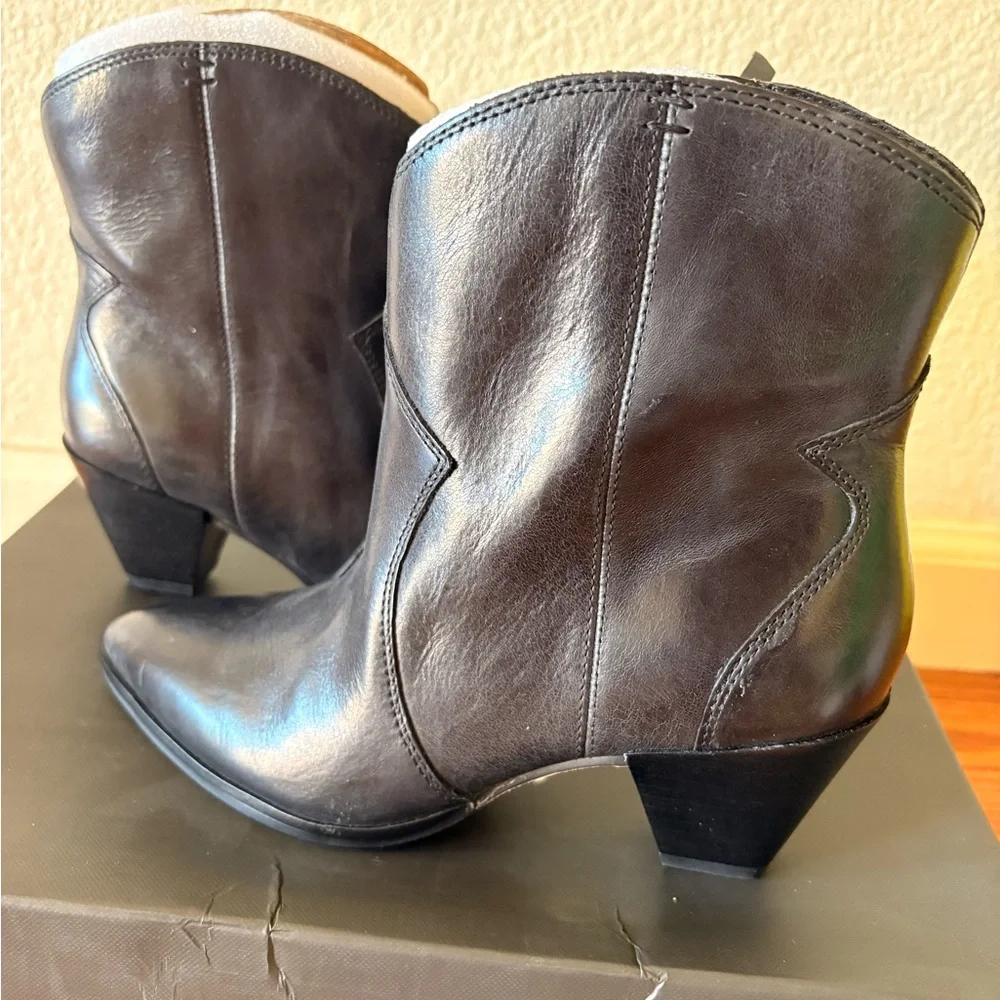 Vince Camuto Sleek Black Ankle Booties - Picture 2 of 4